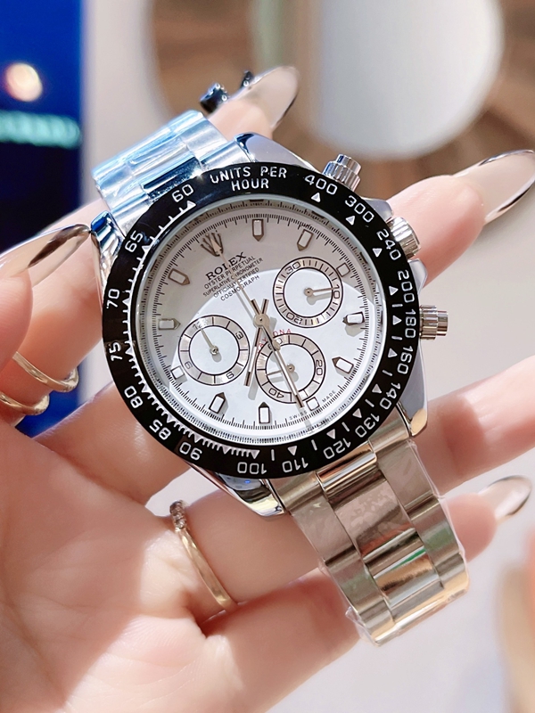 ブランド時計背面デザイン